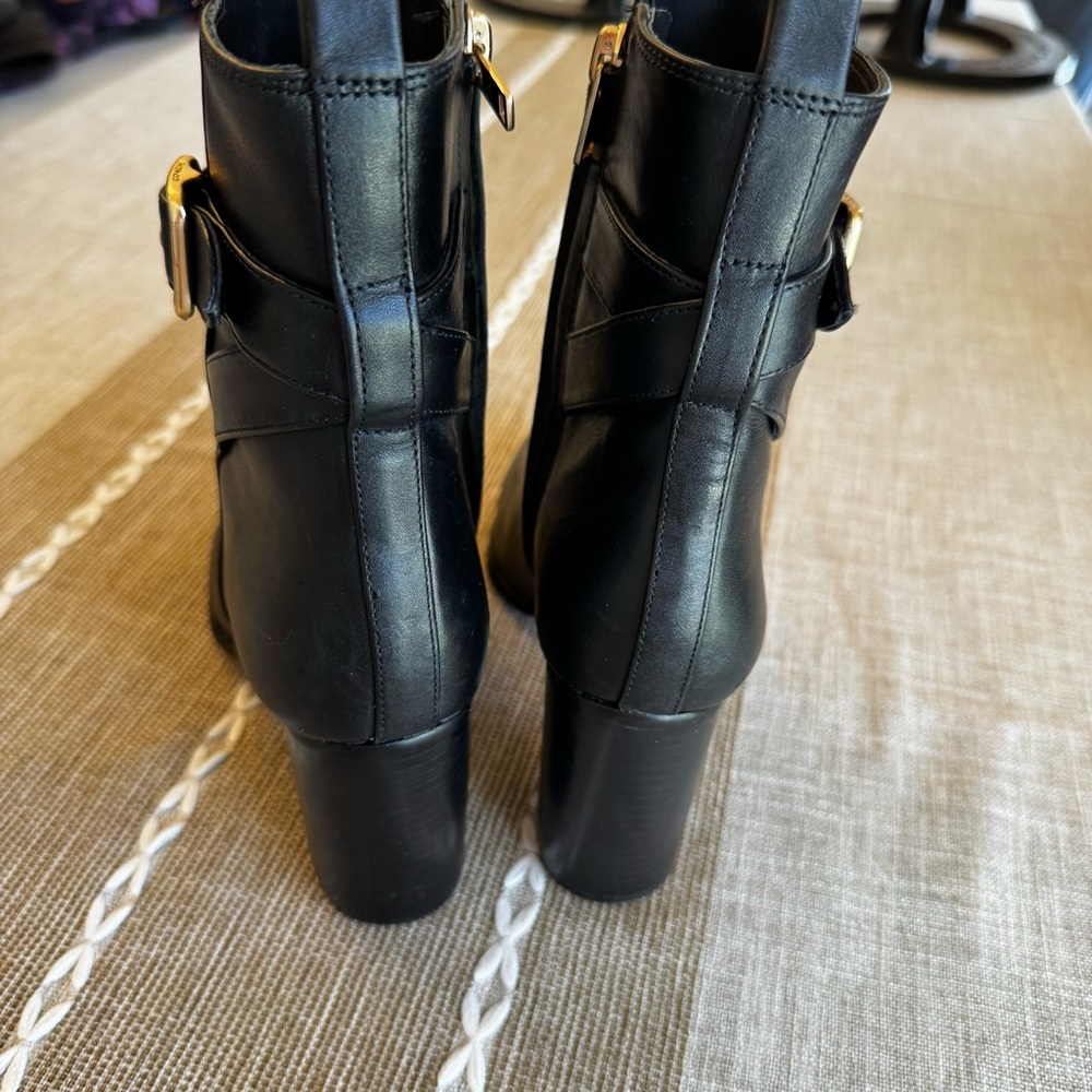 Coach Olivia Bootie black leather zip up boots heel size 6.5 - Picture 6 of 11